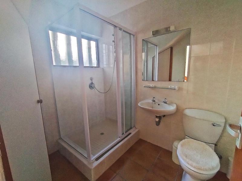 To Let 1 Bedroom Property for Rent in Llandudno Western Cape